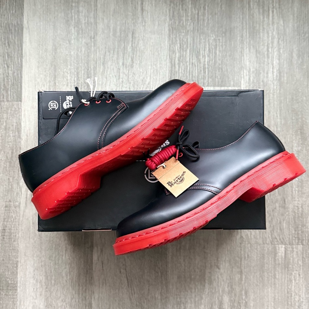 Dr. Martens Men's Clot x 1461 Black and Red Oxfords